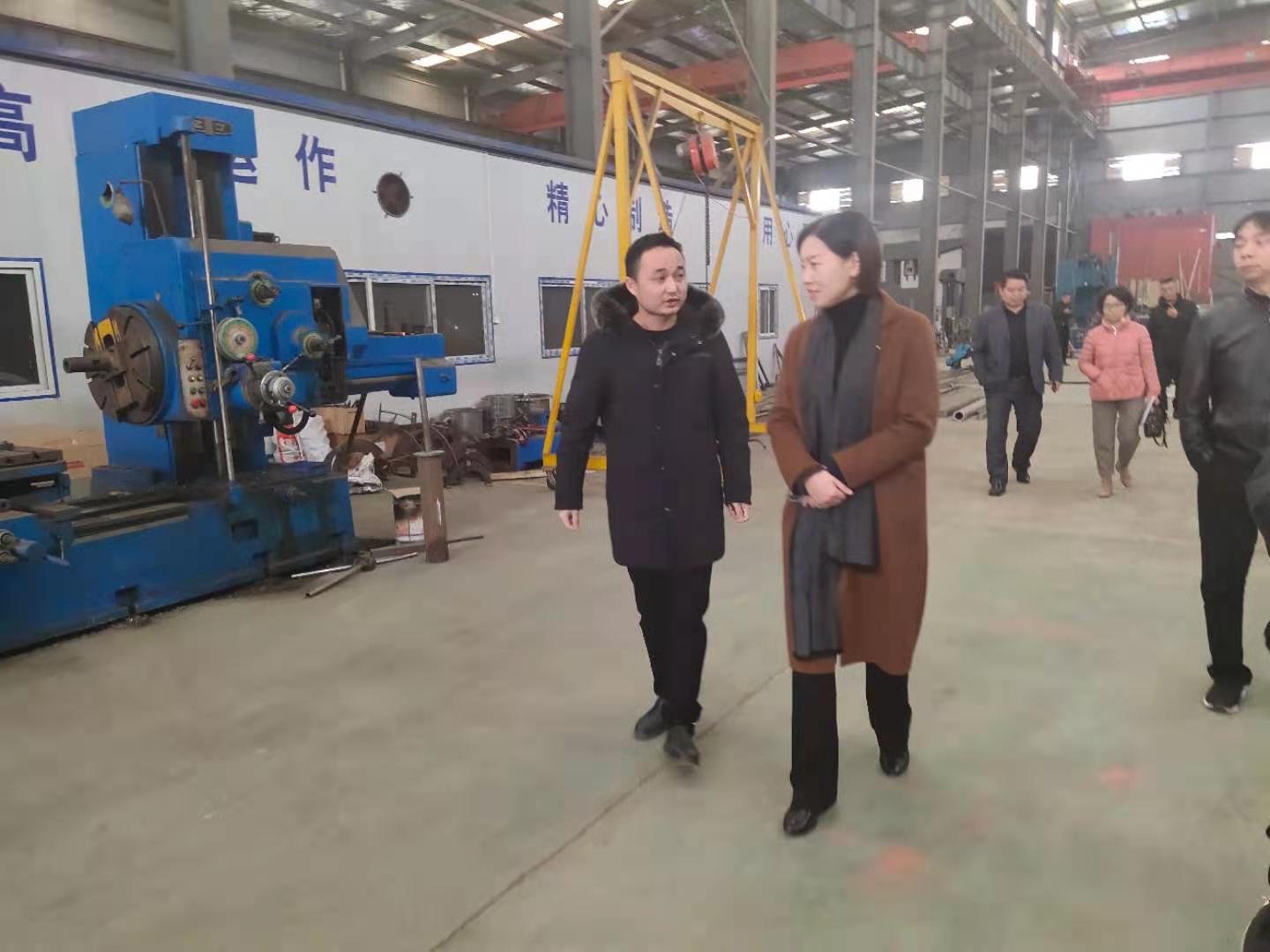 湖南麥克斯攪拌捏合設(shè)備有限公司,湘潭攪拌混合設(shè)備生產(chǎn)銷售,湘潭立式捏合機生產(chǎn)銷售